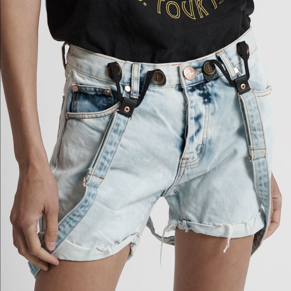 ☆ ONE TEASPOON ANARCHY CHARGER BOYFRIEND SHORTS ☆
